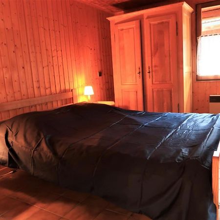 Charmieux Appartement En Chalet Typique Le Grand-Bornand Eksteriør billede