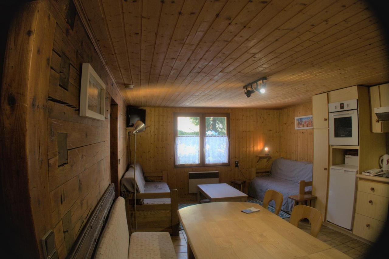Charmieux Appartement En Chalet Typique Le Grand-Bornand Eksteriør billede